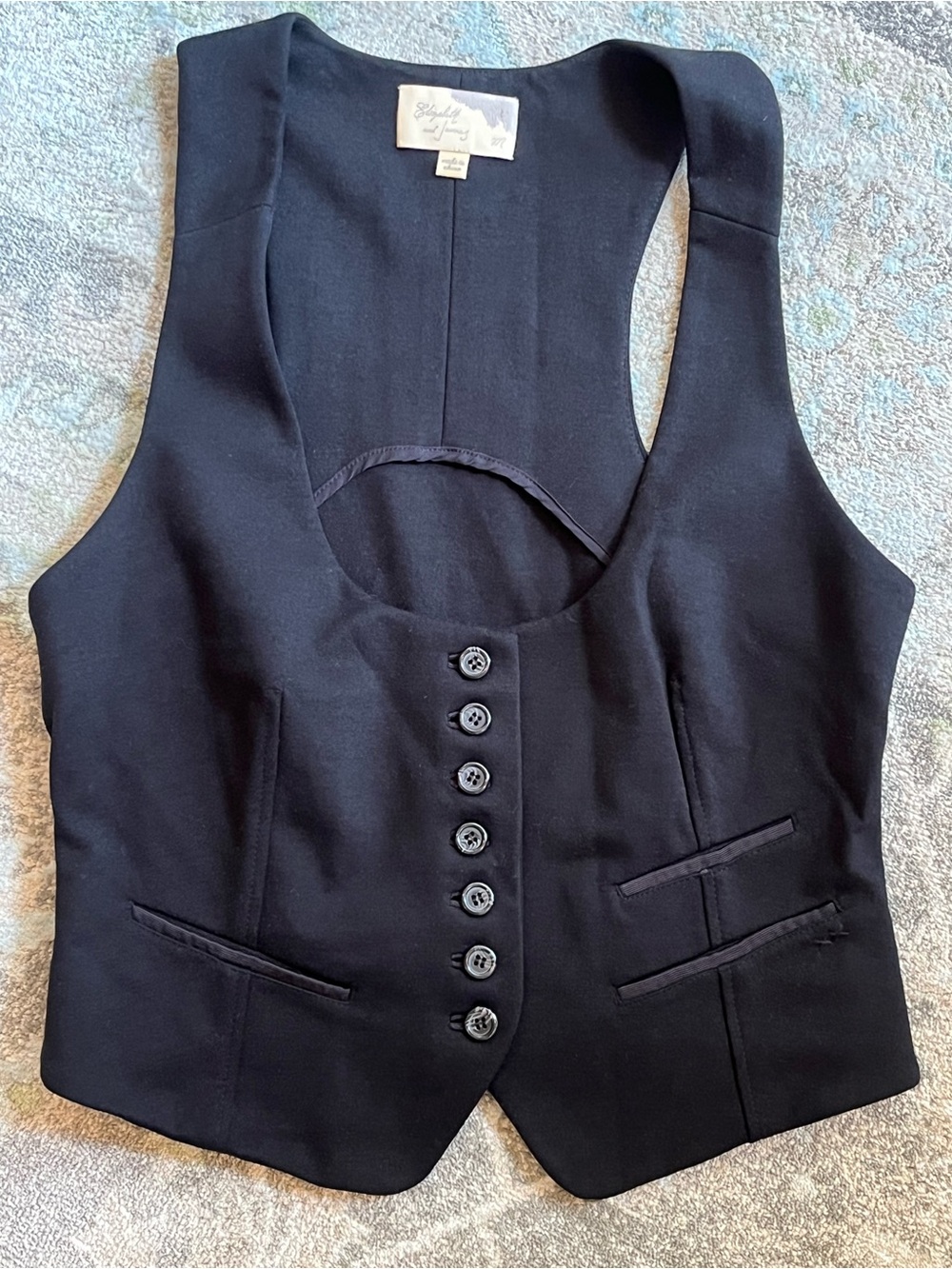 Elizabeth and James vest black M